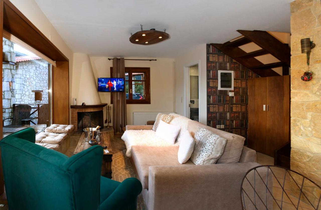 אראחובה Parnassos Chalets מראה חיצוני תמונה
