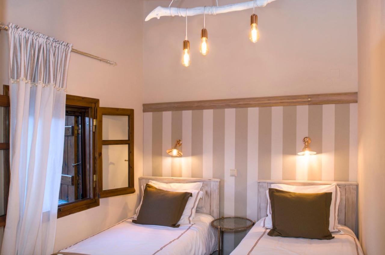 אראחובה Parnassos Chalets מראה חיצוני תמונה