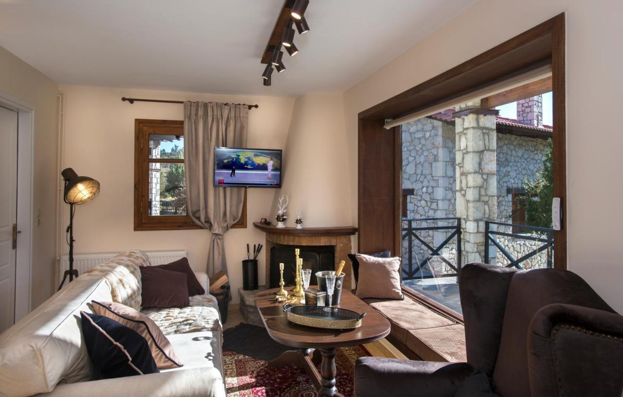 אראחובה Parnassos Chalets מראה חיצוני תמונה